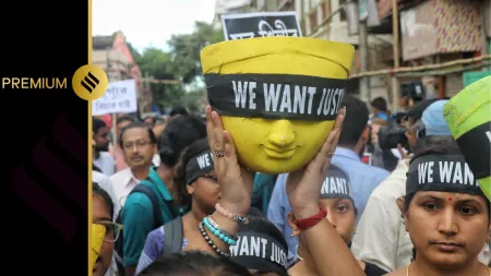 Artisans of Kumartuli and their family members along with citizen of Kolkata during a protest from Kumartuli demand Justice for RG Kar victims in Kolkata on Sunday, September 08, 2024. (Express photo by Partha Paul)