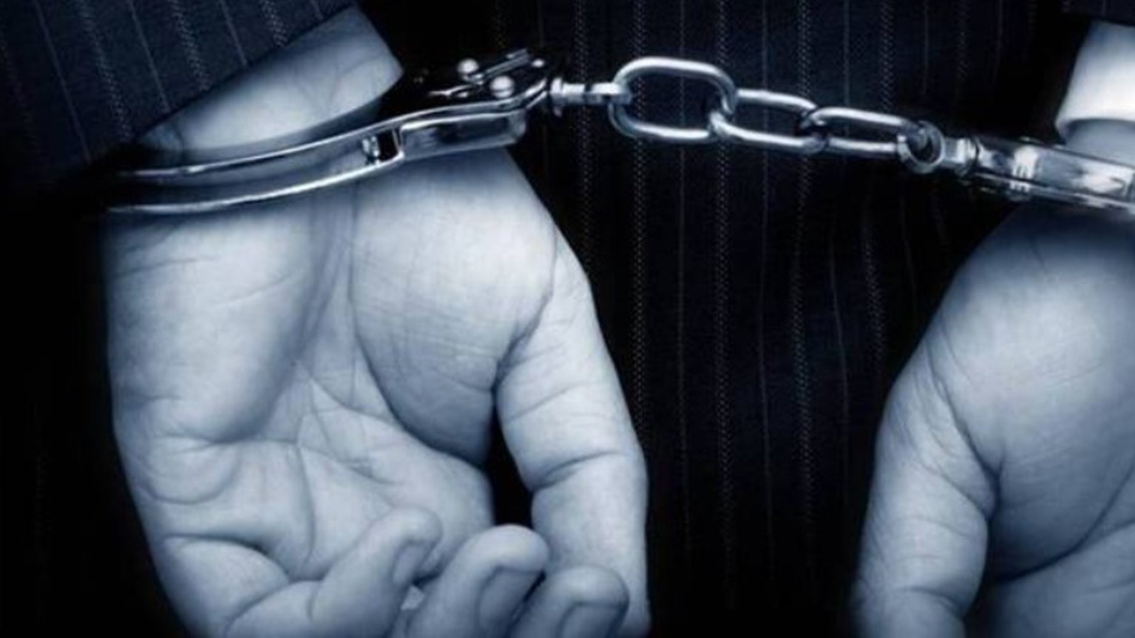 Four men open fire outside Delhi night club, one held