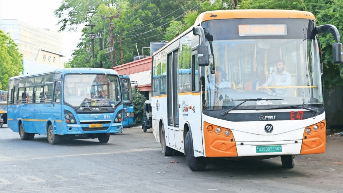 pune buses