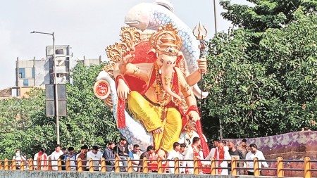 Gujarat schools, ganesh festival, ganesh Chaturthi celebrations, ganesh Visarjan holidays, Gujarat govt authority, school holidays, transport issues, Indian express news