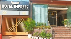 men open fire at delhi sweet shop, delhi sweet shop, delhi sweet shop shooting, delhi men shooting, delhi shooting, delhi news indian express