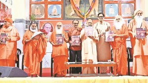 yogi adityanath, gyanvapi, land mafia, Lord Vishwanath, public grievances, gorakhpur, UP temples, nationalism, Indian express news