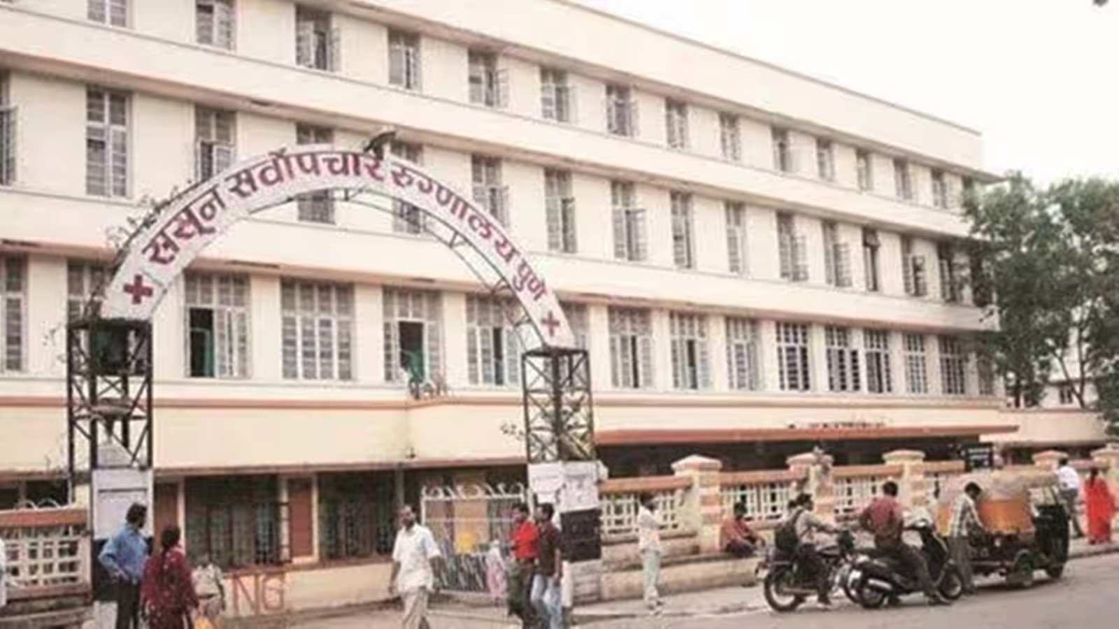Asked not to take video of CPR treatment, patient's son assaults doctor at Sassoon hospital