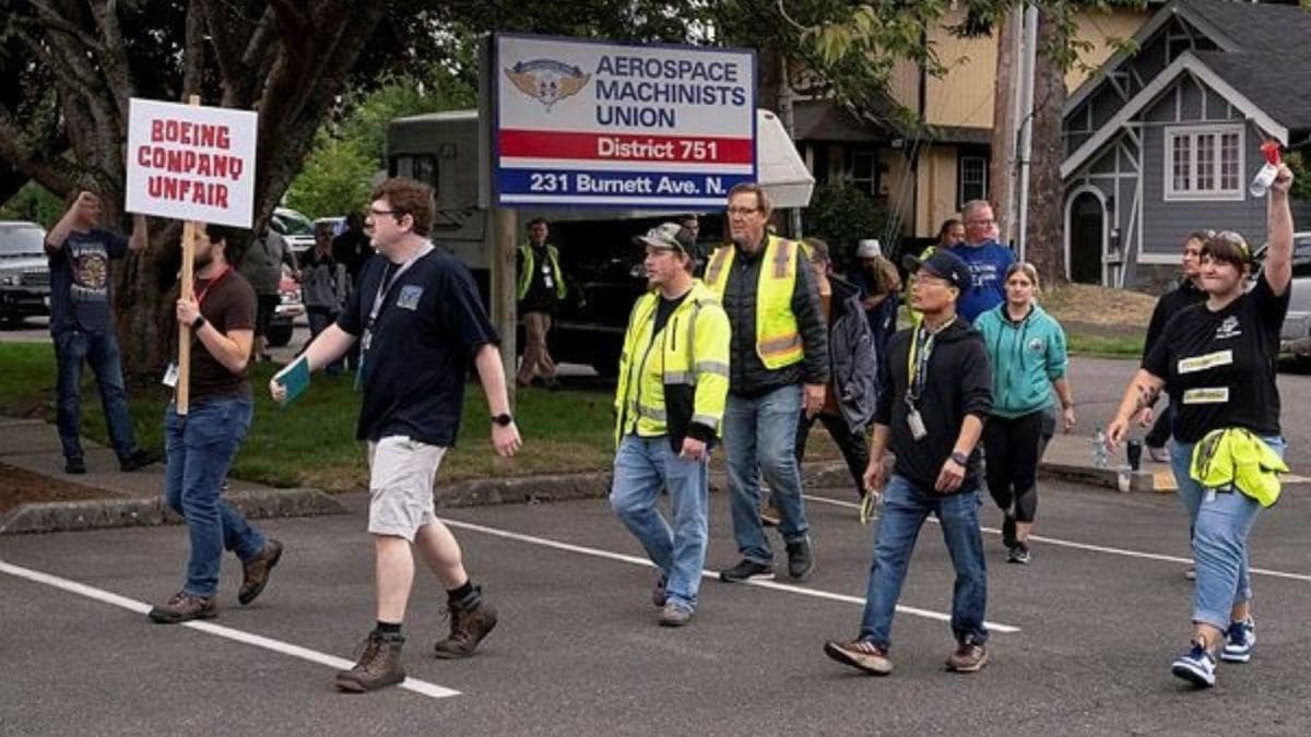Boeing factory workers march together as they vote on their first full contract in 16 years, at an International Association of Machinists and Aerospace Workers District 751 union hall, in Renton, Washington, U.S. September 12, 2024. (REUTERS)