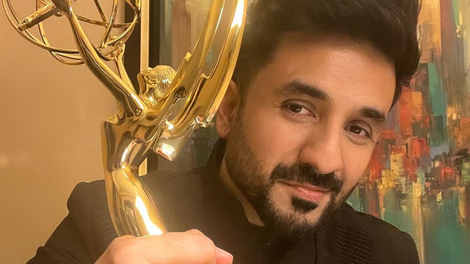 Vir Das doesn’t want to wear a ‘fancy designer’ to host the