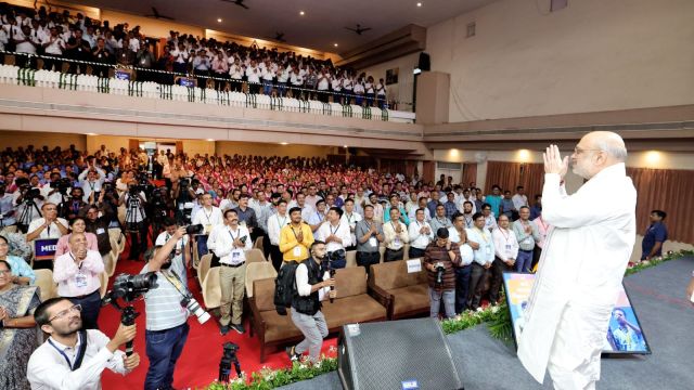 Amit Shah disburses 116 crores pupil  scholarships successful  Gandhinagar