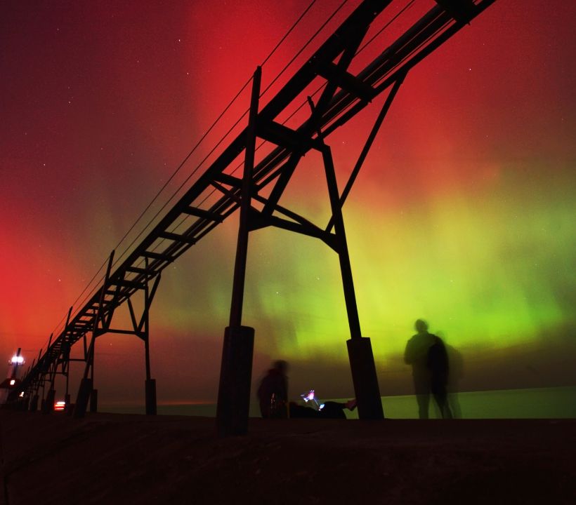 Northern Lights Mania Active Solar Activity Creates A Stunning Display Across The Us - 2v6hb7x