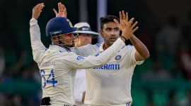 Ravichandran Ashwin on Jaiswal Gill bowling attack