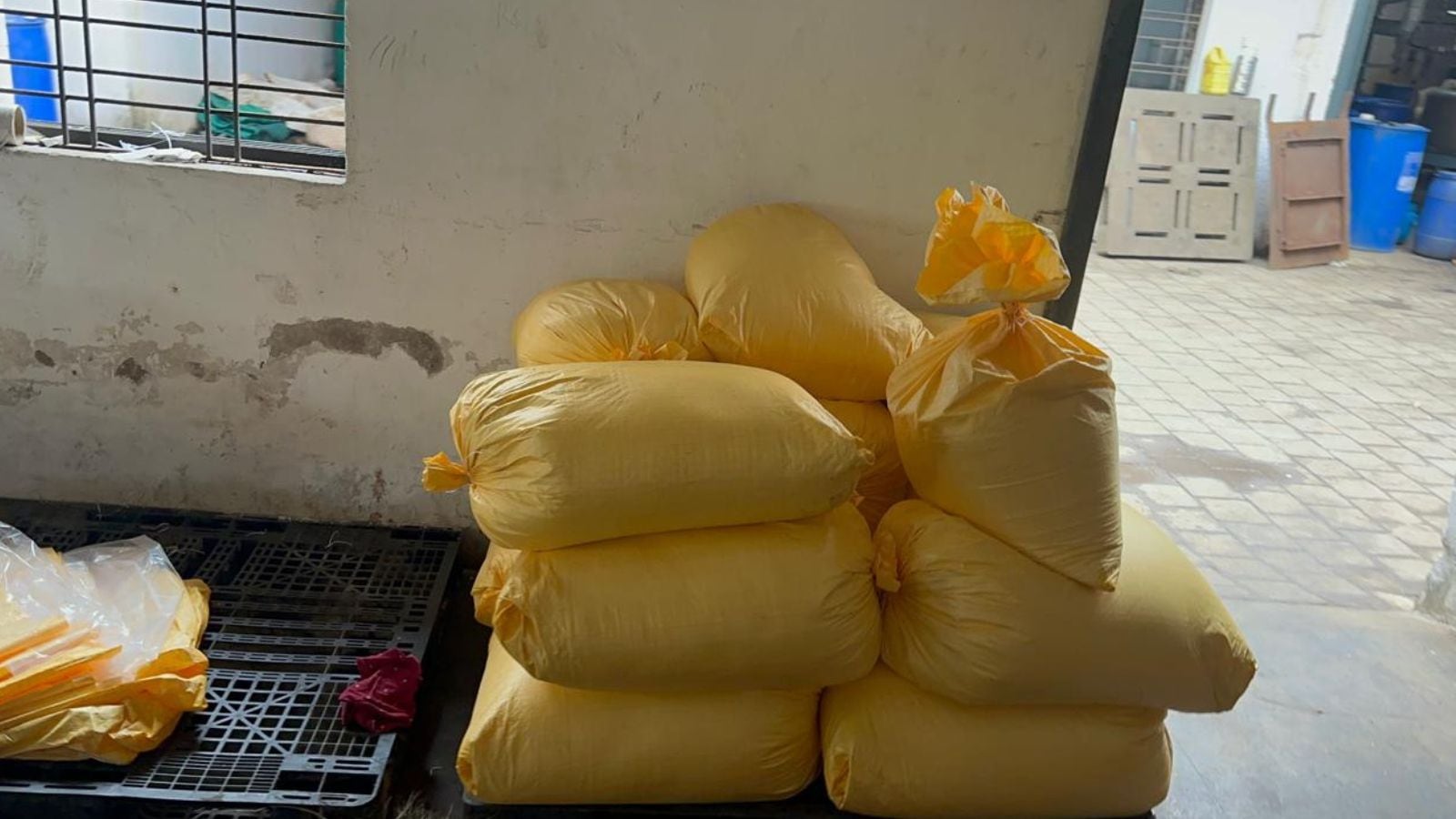 Cocaine seized from Gujarat firm, 5 detained; police claim linked to