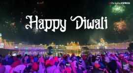 Happy Diwali 2024 Wishes Images, Quotes: Spread the joy with these exclusive wishes. (Express Photo)