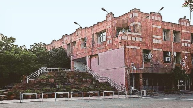 JNU meeting, ABVP, Akhil Bharatiya Vidyarthi Parishad (ABVP), Left members clash astatine  JNU meeting, delhi news, India news, Indian express, existent   affairs