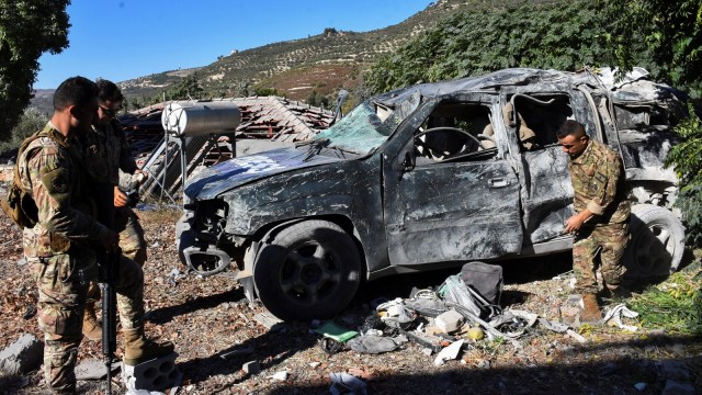 Aftermath of an Israeli strike in Hasbaya