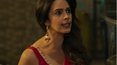 Mallika Sherawat- Vicky Vidya Ka Woh Wala Video