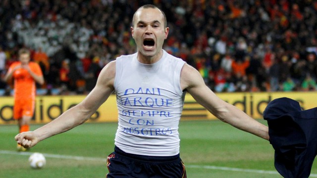 Social media could barely believe it: Iniesta was still playing at 40? (REUTERS)