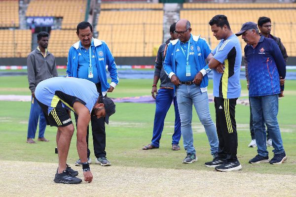 Rohit managed to present the Bengaluru mountain as a modest molehill. (Sportzpics)