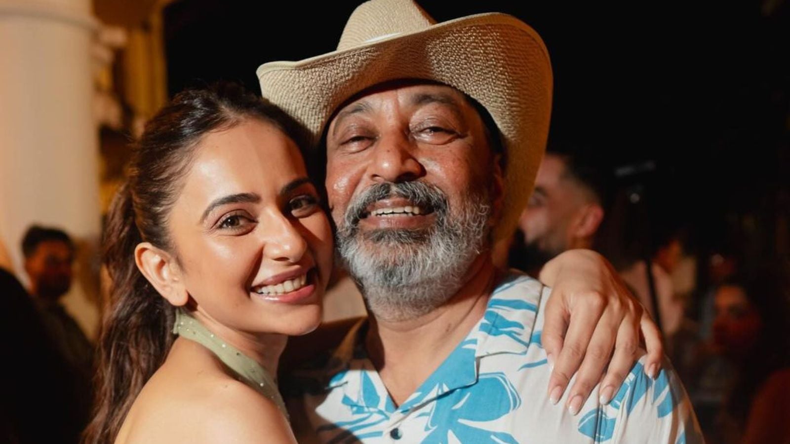 My father insisted on accompanying me for bikini shopping for Miss India,'  recalls Rakul Preet Singh: 'Telling me to buy bright colours' | Bollywood  News - The Indian Express