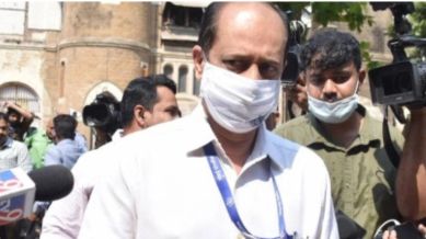 Waze’s another habeas corpus plea in connection with Antilia bomb scare case and the death of businessman Mansukh Hiran registered by National Investigation Agency (NIA) is pending before the HC and he has not availed relief in the same as yet. Sachin Waze