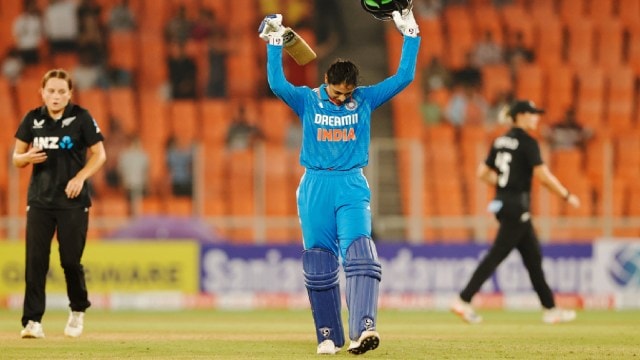 Smriti Mandhana's 100 off 122 balls, in tandem with a fine 59* by Harmanpreet Kaur, saw India beat New Zealand by six wickets in the third and final ODI to clinch the series 2-1. (Photo: BCCI via X)