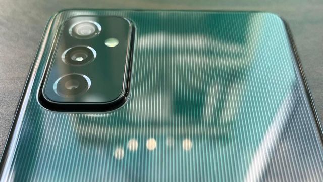 The biggest reason why bargain smartphones are slowly disappearing from the market is the shift toward more expensive devices.