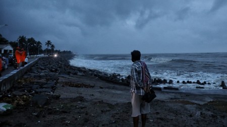 Cyclone Dana landfall: In Bengal, 3.5 lakh people taken to safety in 8 districts