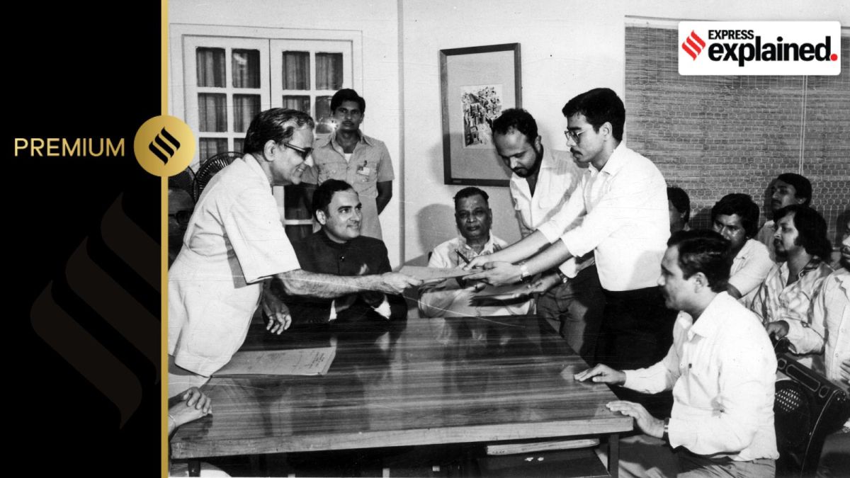 The Assam Accord was signed under the premiership of Rajiv Gandhi (second from left) on August 15, 1985. (Archive photo)
