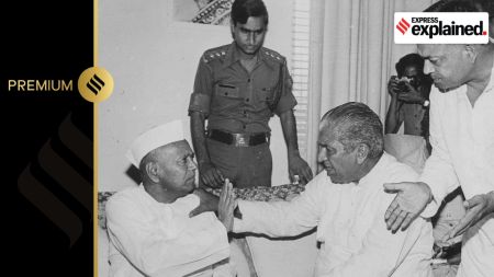 Devi Lal, accompanied by his supporters, argues with Governor G D Tapase (left) at Raj Bhavan after the Assembly election of 1982.