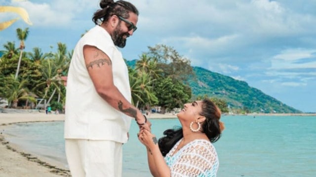 The daughter of veteran Tamil actors Vijayakumar and Manjula, Vanitha Vijayakumar revealed that she and choreographer Robert would tie the knot soon.