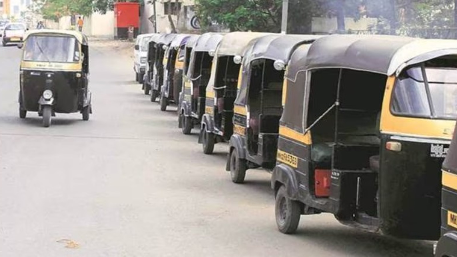 Autorickshaw sale drops by 30 per cent this festive season | Pune News