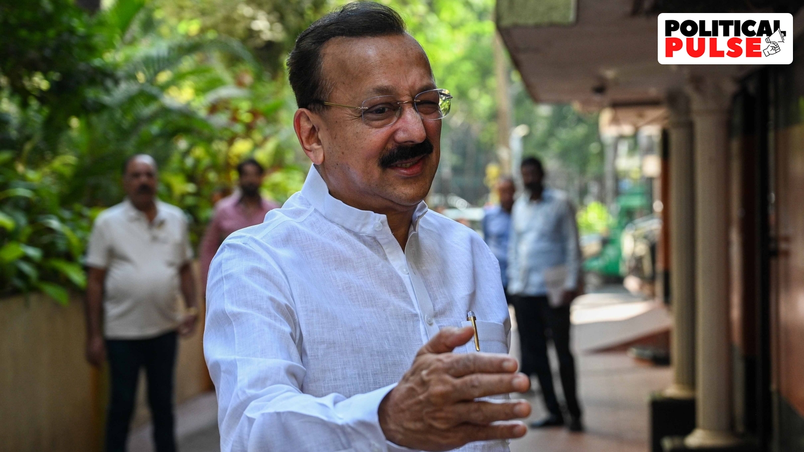 Baba Siddiqui’s long arc, from lowest Congress rung to the cream of Bollywood
