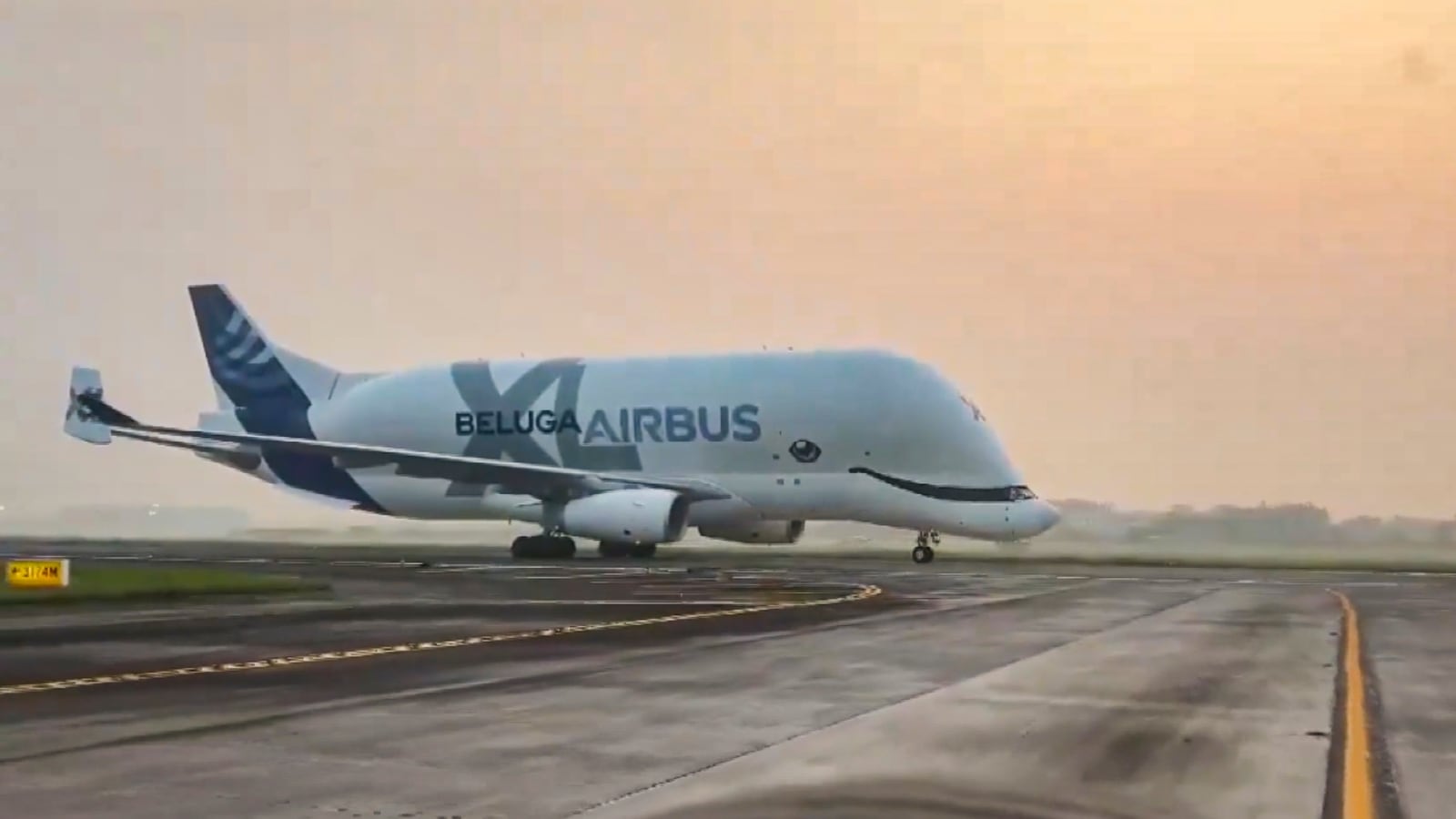 Beluga XL makes second landing at Kolkata Airport on way back from ...