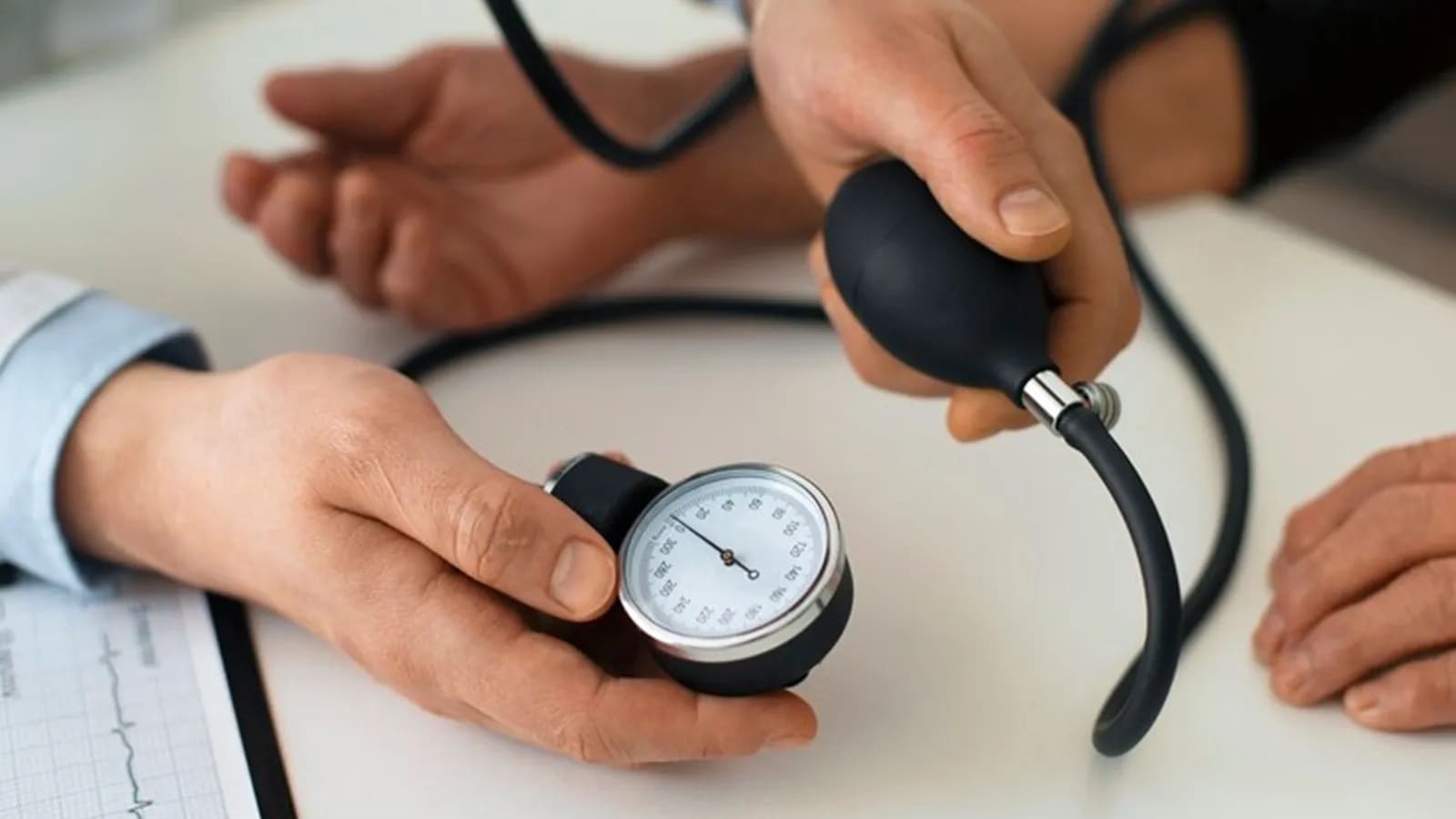 How to prevent strokes? Here’s why you must screen for blood pressure from your 20s | Health and Wellness News
