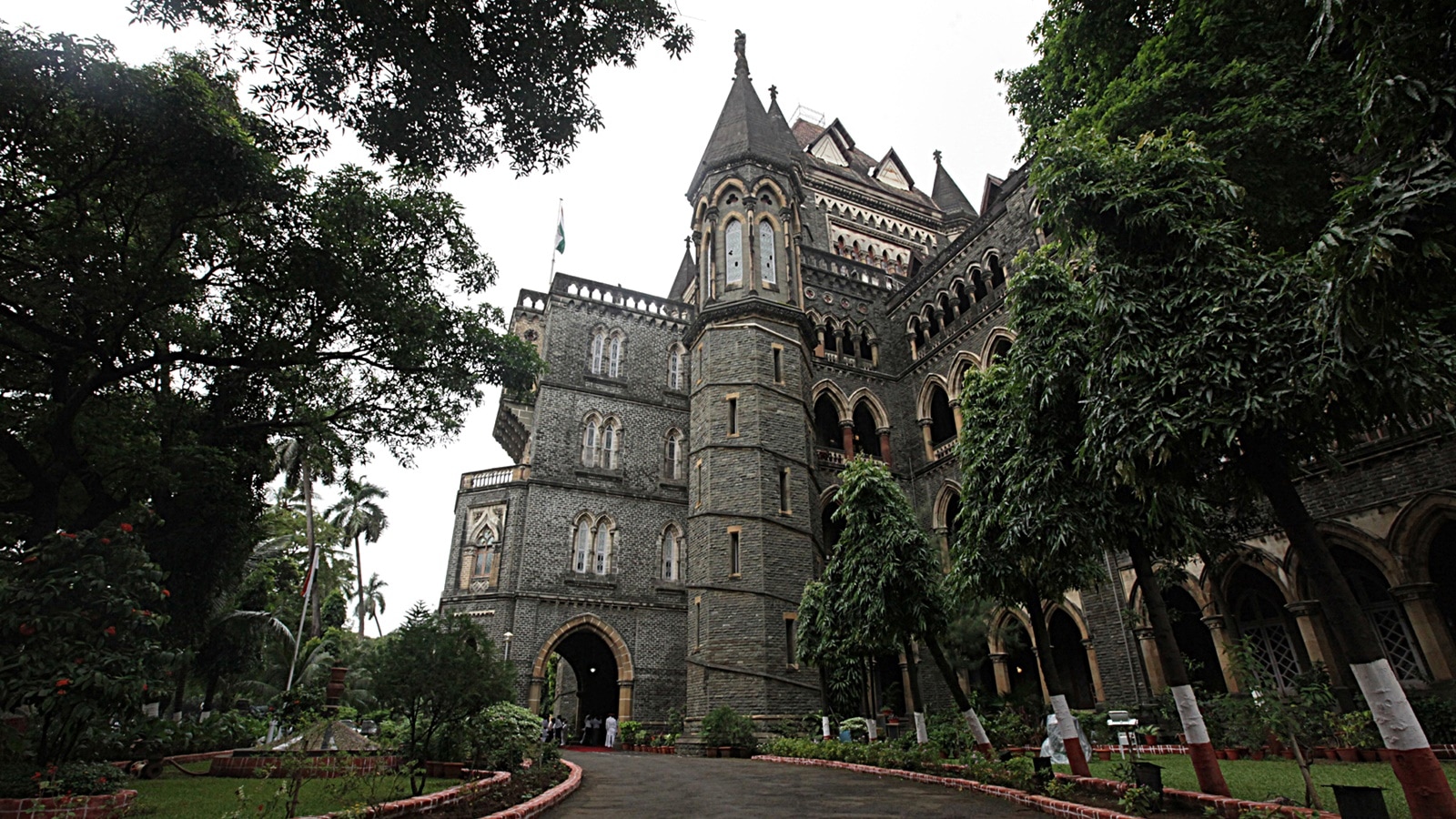 Bombay HC Disposes Contempt Plea Alleging Non-compliance Of Orders On ...