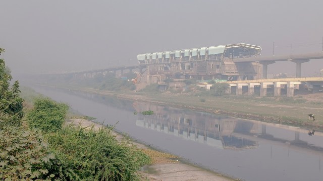 delhi aerial  quality, mediocre  aerial  quality, amerind  express