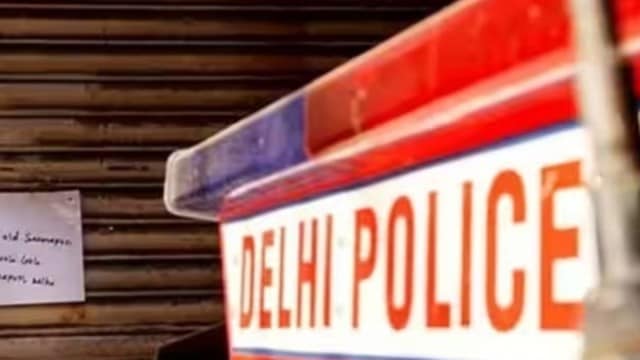 delhi constabulary  assault