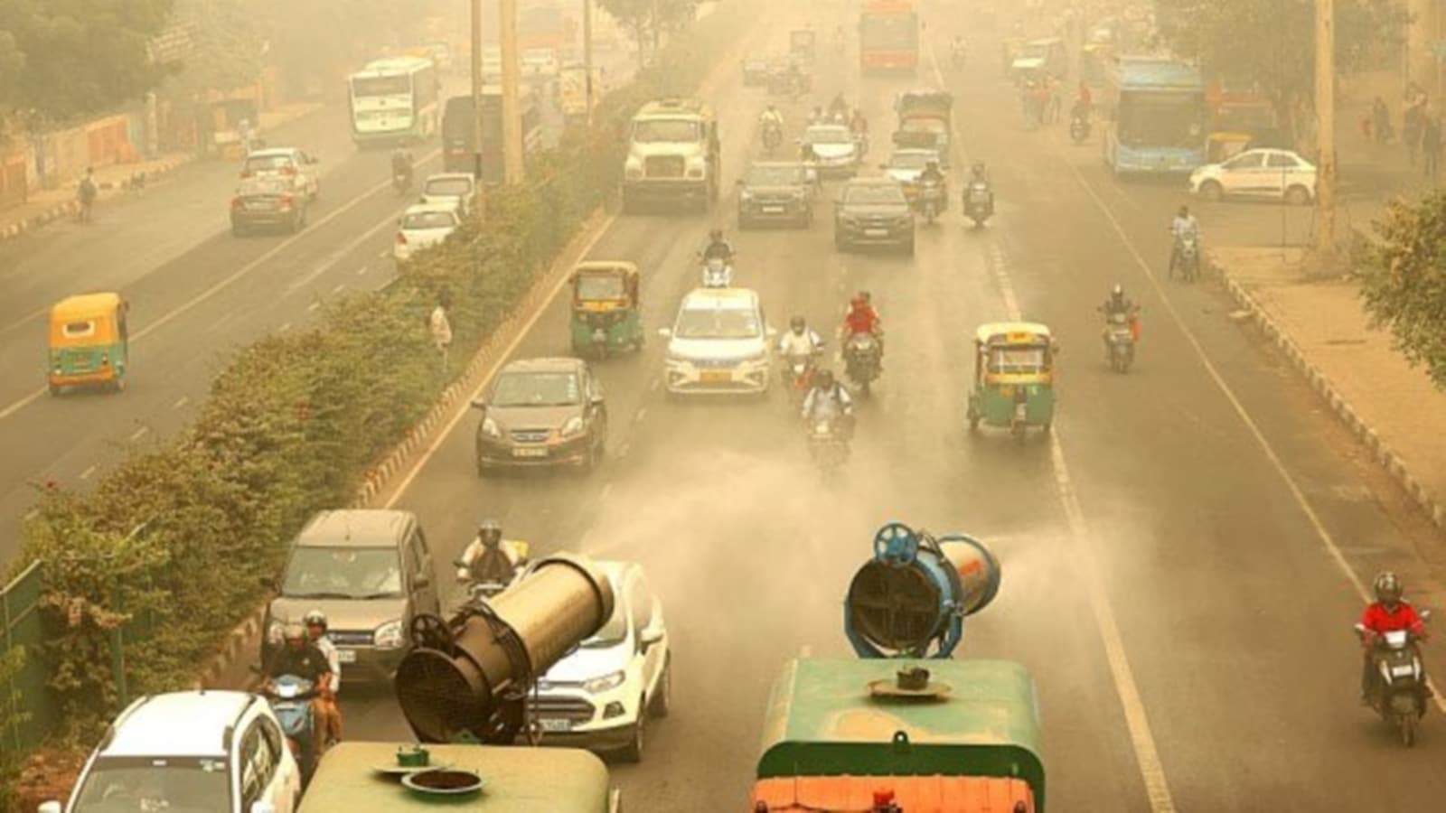 What has been done to curb vehicle pollution in Delhi? NGT notice to police