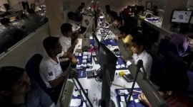 Diamond polishers strike, labour department, diamond factory workers strike, bonus, surat diamond factories, Indian express news