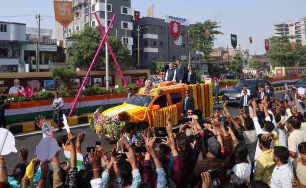 modi sanchez roadshow