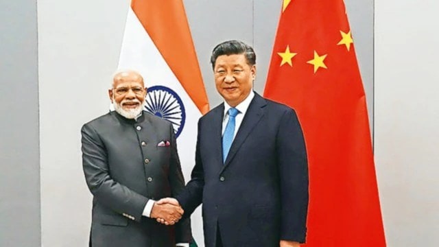 Prime Minister Narendra Modi with Chinese President Xi Jinping. (File)