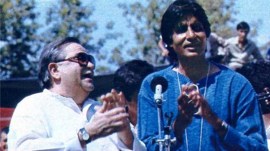 Raj Kapoor photographed with Amitabh Bachchan