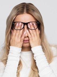 Why rubbing your eyes can do more harm than good