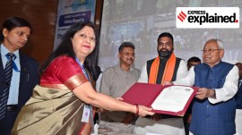 Bihar CM Nitish Kumar giving out appointment letters for state teachers.