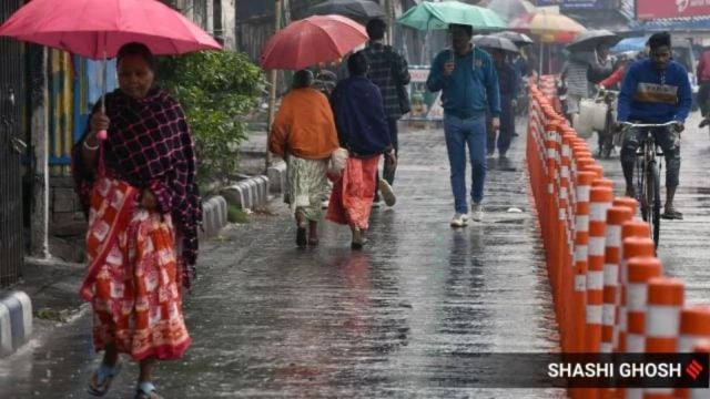 Light rainfall  is expected successful  East and West Midnapore portion    the North and South 24 Parganas districts volition  person   rainfall  connected  the weekend.