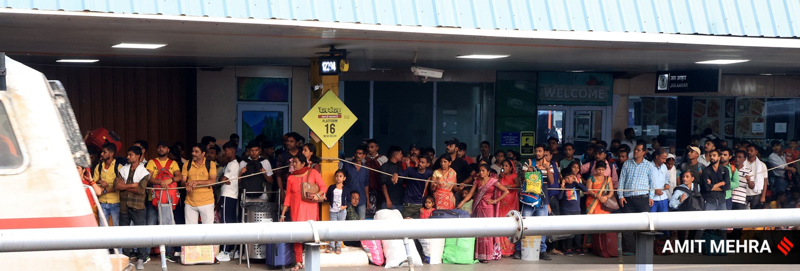 Chhath Puja begins Here’s how Delhi’s railway stations are handling