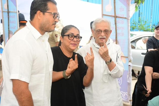 Gulzar- Meghana Gulzar- Mumbai voting