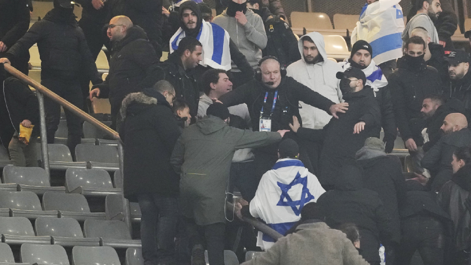 Brief scuffle breaks out during France vs Israel Nations League match