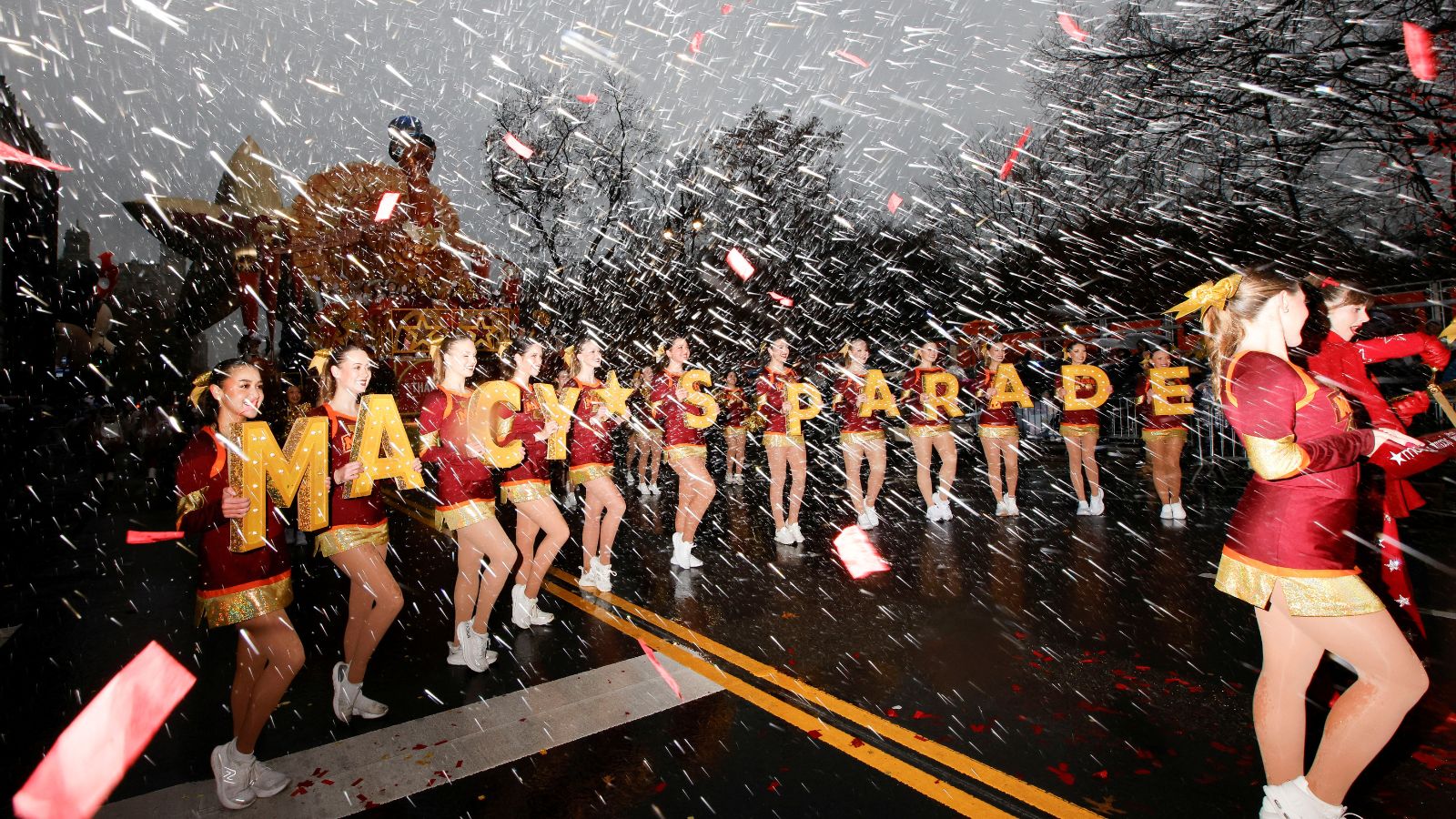 In pictures Spectacular display in ‘America’s parade’ on Thanksgiving