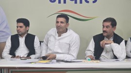 Protests, absentees & some tears: First meet under new MP Cong chief is the talk of town