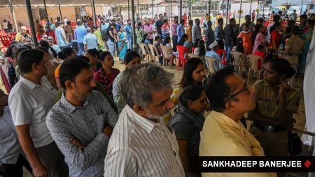 maharashtra polls, maharashtra voting, maharashtra bypolls, maharashtra assembly polls, maharashtra polls, maharashtra bypolls, maharashtra assembly polls, maharashtra polling, maharashtra voter turnout, election day in mumbai, mumbai news indian express, maharashtra news indian express