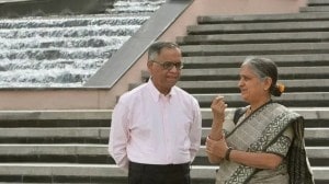 Narayana Murthy sings Elvis Presley's song for wife Sudha Murthy (Image source: @narayanamurthy.official/Instagram)