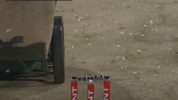 IND vs SA: Groundsmen try to clear the pitch during the third T20I after it was halted on Wednesday. (Screengrab via JioCinema)